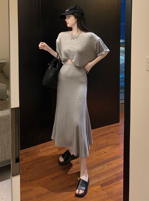 Casual Fashion 2 Colors Batwing T-Shirt With Fishtail Long Skirt3 Casual Fashion 2 Colors Batwing T-shirt with Fishtail Long Skirt 3