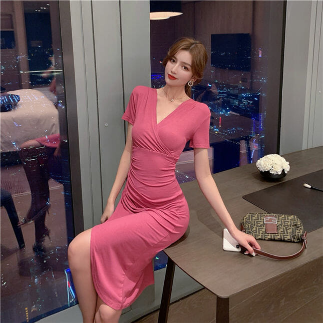 Elegant Fashion High Waist V-Neck Pleated Women Dress2 Elegant Fashion High Waist V-neck Pleated Women Dress 4