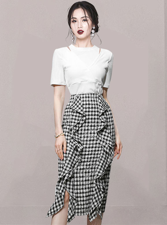 Fashion Korea Cotton T-Shirt With Plaids Flouncing Skirt5 Fashion Korea Cotton T-shirt with Plaids Flouncing Skirt 1