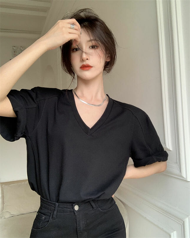 Fashion Lady 2 Colors V-Neck Oversize Cotton T-Shirts3 Fashion Lady 2 Colors V-neck Oversize Cotton T-shirts 4