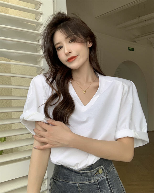 Fashion Lady 2 Colors V-Neck Oversize Cotton T-Shirts4 Fashion Lady 2 Colors V-neck Oversize Cotton T-shirts 3