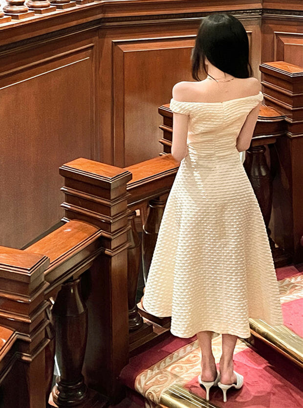 Grace Women Boat Neck High Waist Embossing A-Line Dress1 Grace Women Boat Neck High Waist Embossing A-line Dress 5