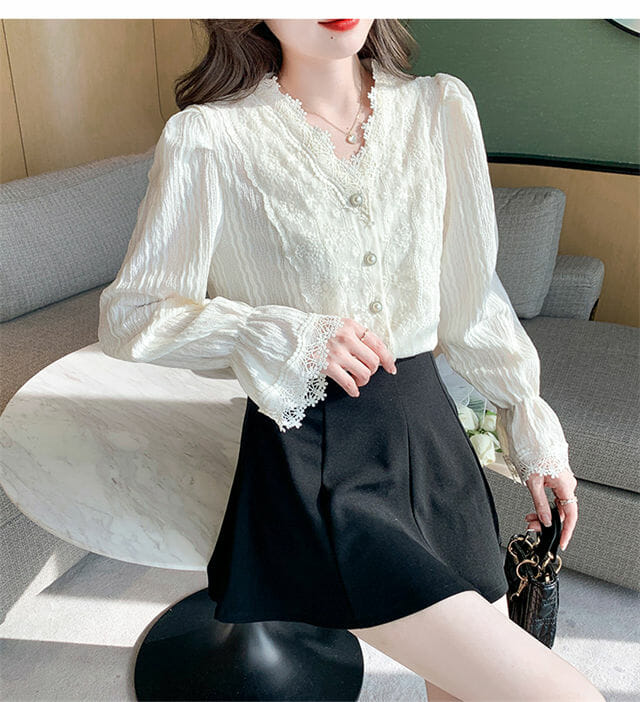 Grace Women Buttons V-Neck Lace Flowers Flare Sleeve Blouse2 Grace Women Buttons V-neck Lace Flowers Flare Sleeve Blouse 4
