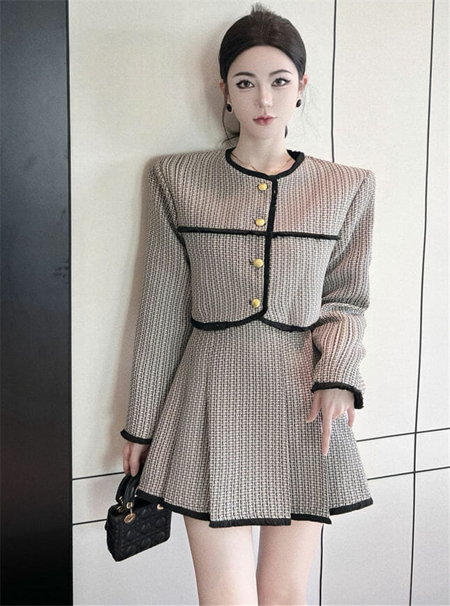 Grace Women Single-Breasted Plaids Short Coat With Pleated Skirt3 Grace Women Single-breasted Plaids Short Coat with Pleated Skirt 3