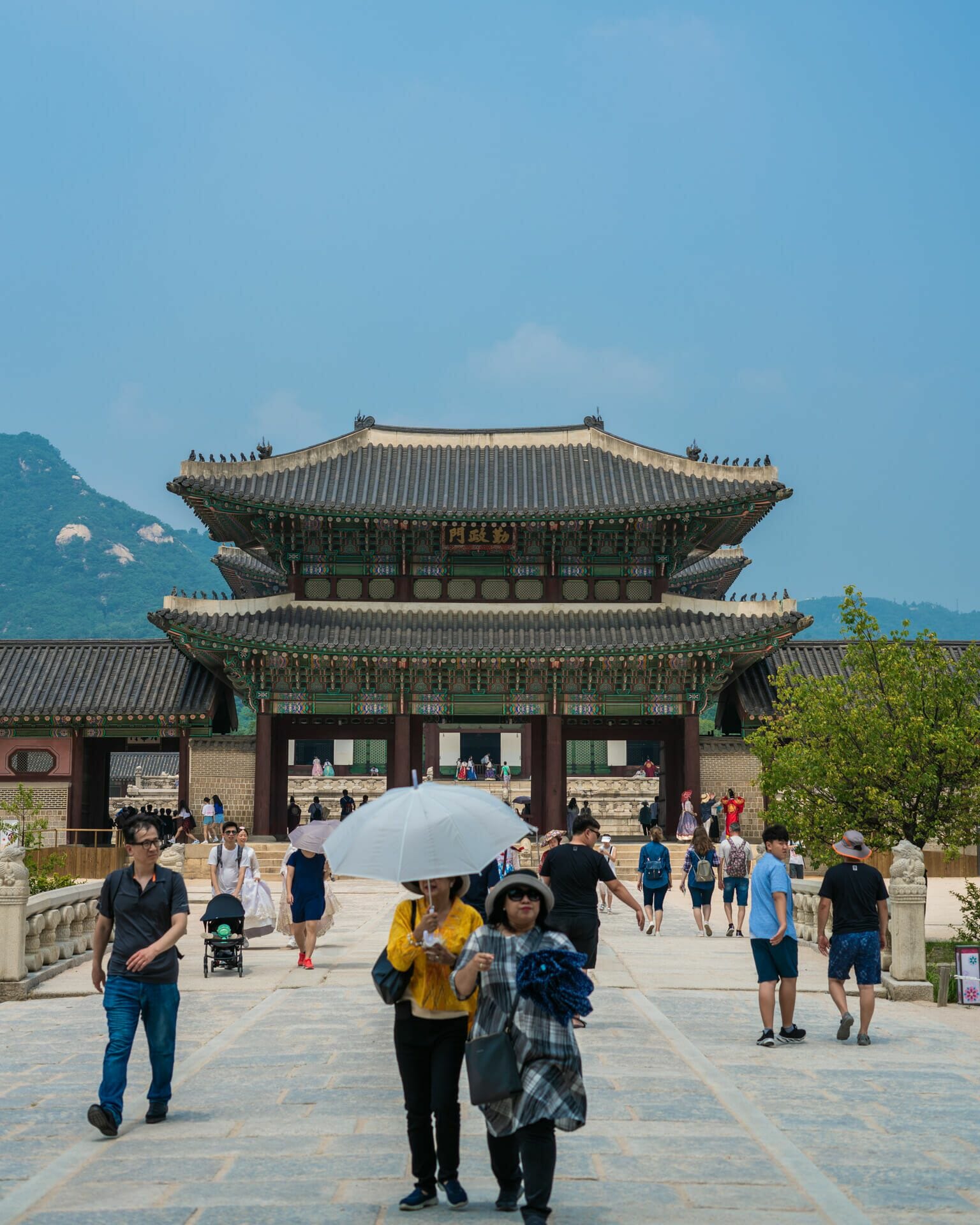 9 Things Everyone Should Do In Seoul 4 Gyeongbokgung Palace in Seoul