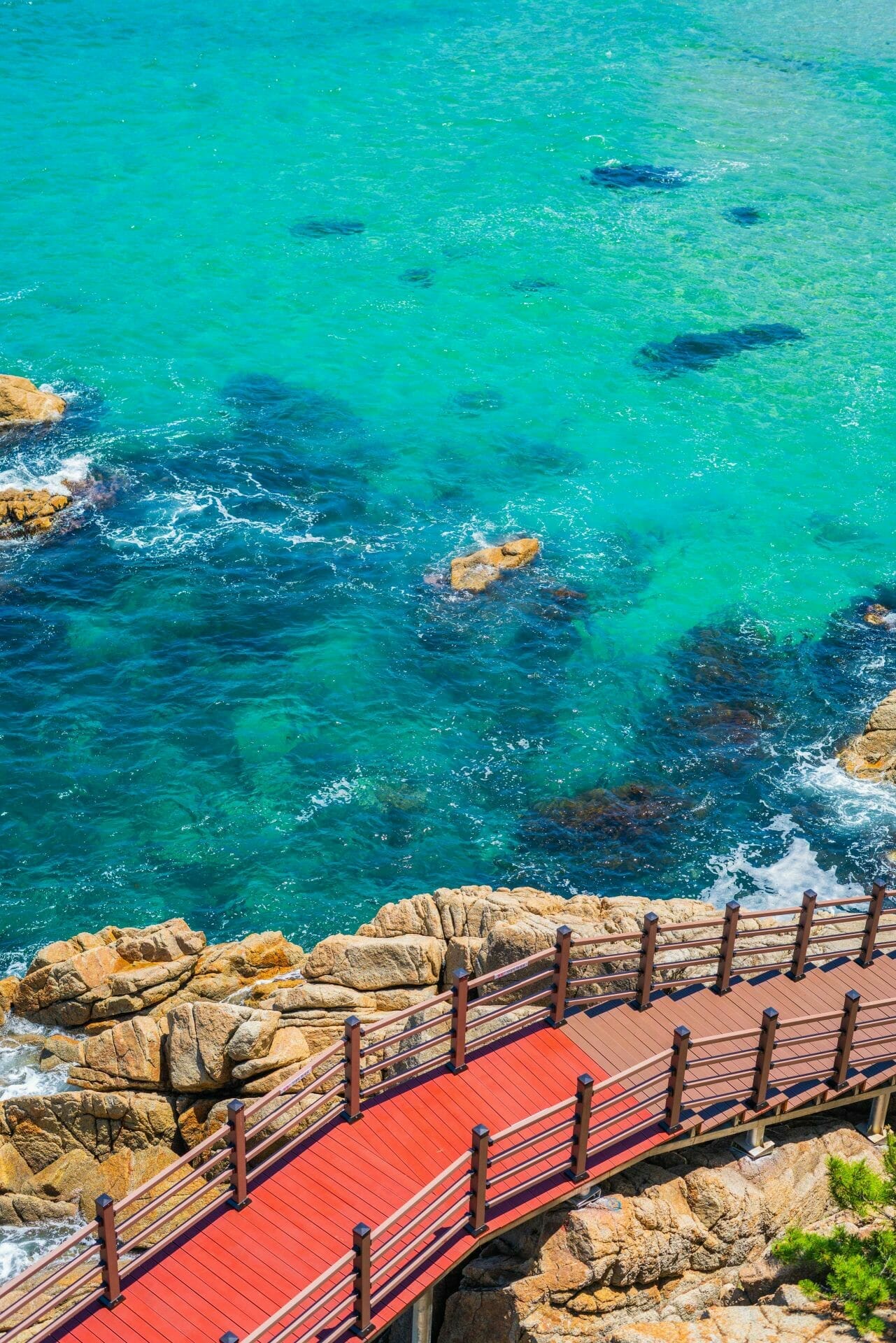 35 Photos That Will Make You Want To Visit Korea 15 Hajodae Beach Water