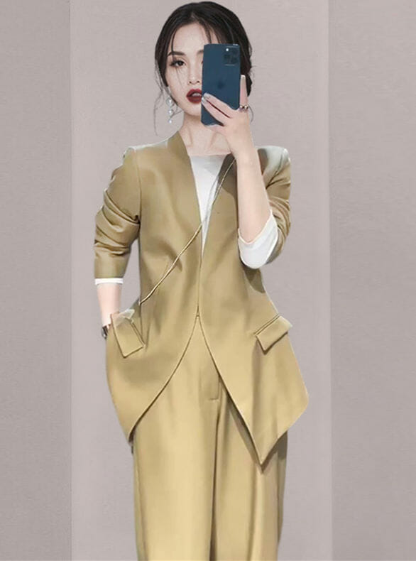 Handsome Lady Loosen Jacket With Wide-Leg Long Pants4 Handsome Lady Loosen Jacket with Wide-leg Long Pants 1