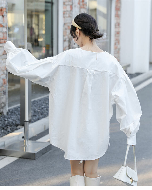 Korea 2 Colors V-Neck Puff Sleeve Loosen Blouse Korea 2 Colors V-neck Puff Sleeve Loosen Blouse 6