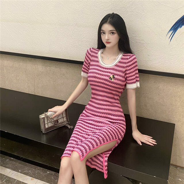 Korea Round Neck Stripes Slim Knitting Dress4 Korea Round Neck Stripes Slim Knitting Dress 2