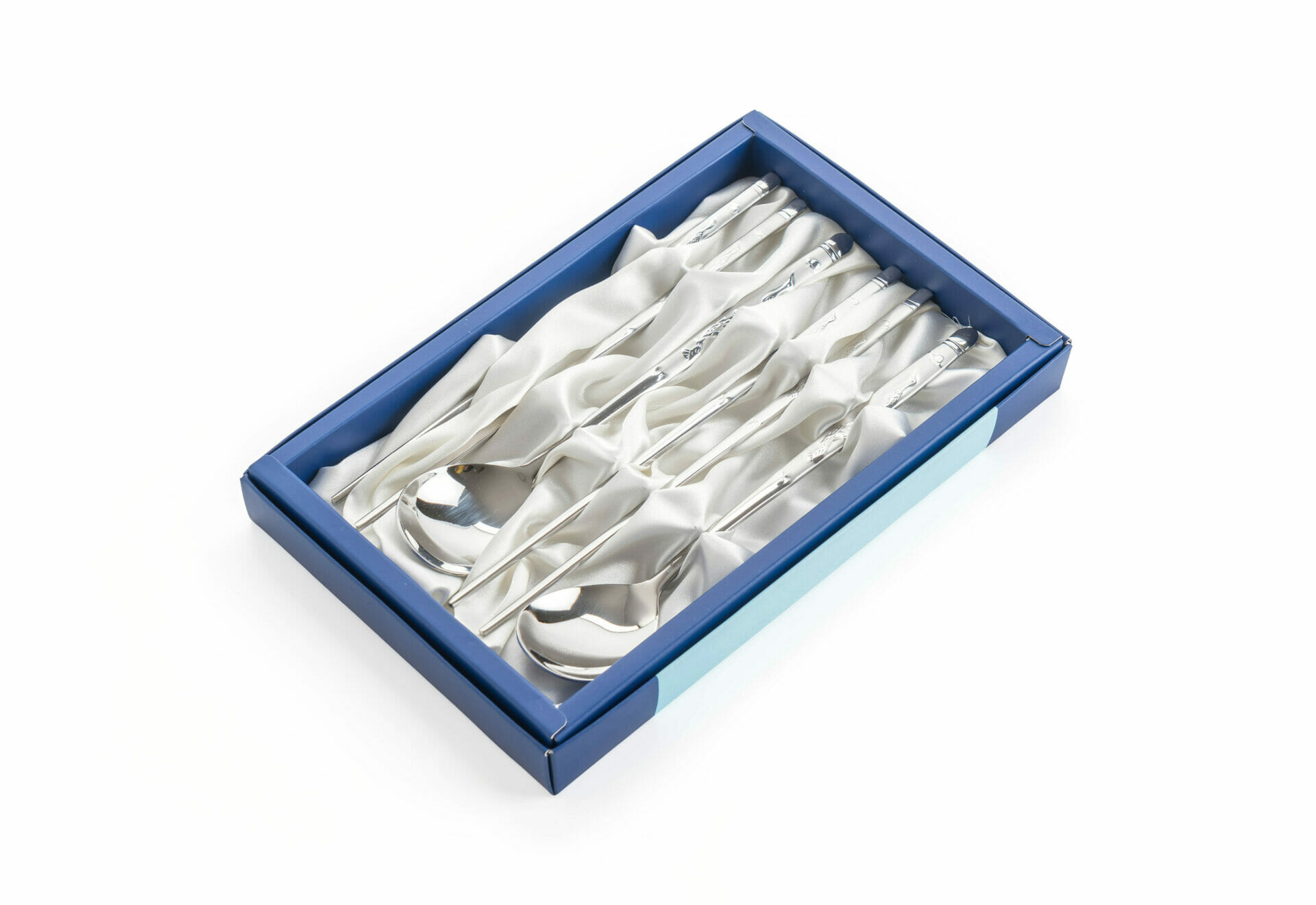 33 Best Korean Gifts - Unique Korean Souvenirs For Friends And Family 10 33 Best Korean Gifts - Unique Korean Souvenirs for Friends and Family 9