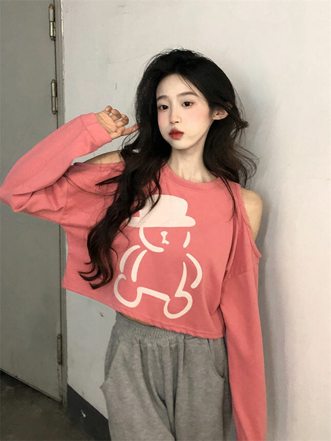 Lovely 2 Colors Off Shoulder Bear Printing T-Shirt2 Lovely 2 Colors Off Shoulder Bear Printing T-shirt 5