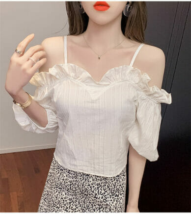 Modern Lady 2 Colors Flouncing Boat Neck Puff Sleeve Blouse • Seoulinspired