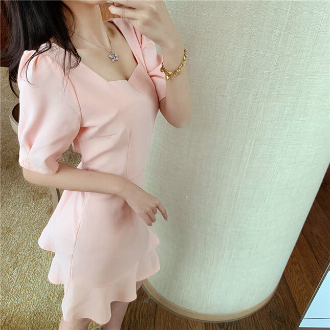 Modern Lady Square Collar Fishtail Puff Sleeve Dress2 Modern Lady Square Collar Fishtail Puff Sleeve Dress 4