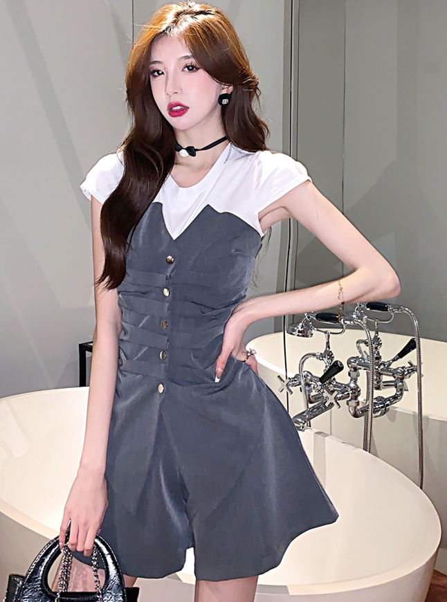 Modern New 2 Colors Block Pleated Tops With Wide-Leg Shorts5 Modern New 2 Colors Block Pleated Tops with Wide-leg Shorts 2