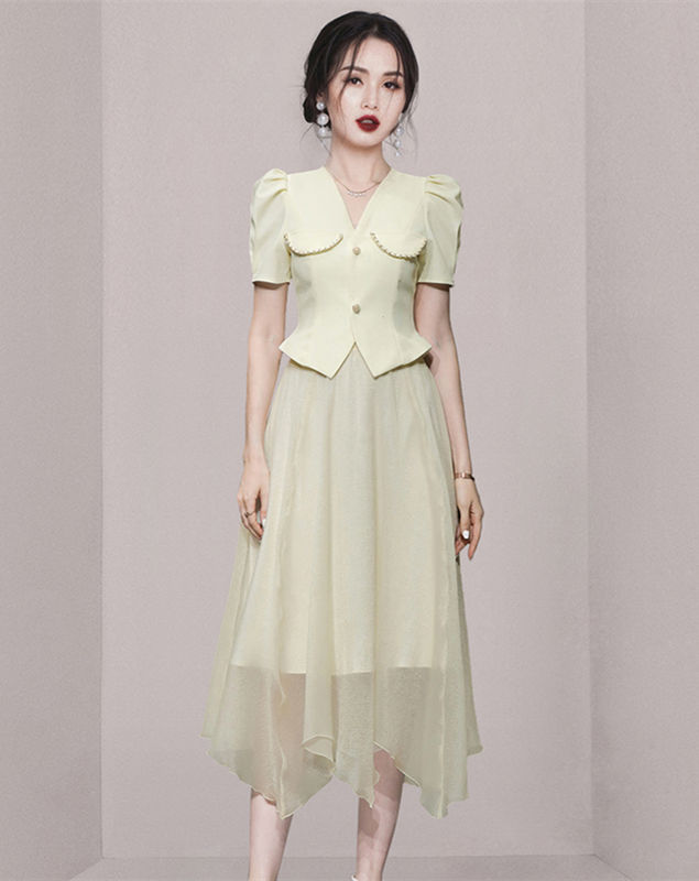 Modern Ol Puff Sleeve Short Jacket With Gauze Fluffy Skirt3 Modern OL Puff Sleeve Short Jacket with Gauze Fluffy Skirt 3