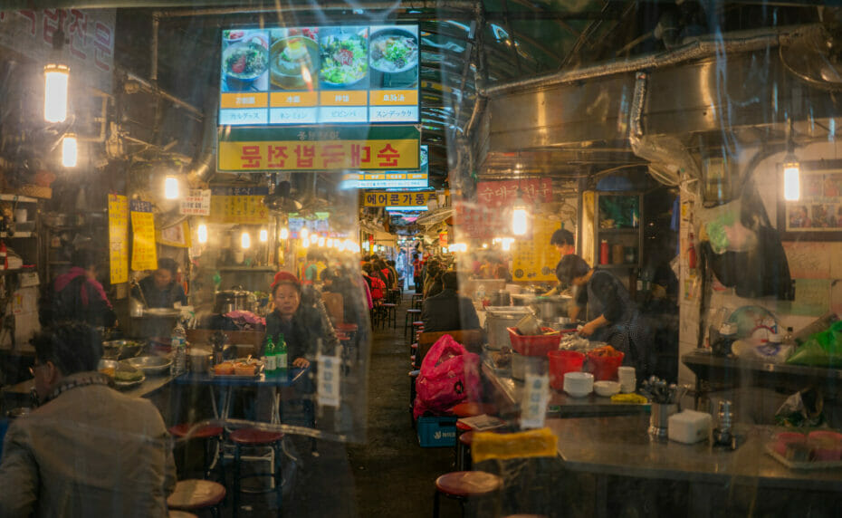 10 Tips For Travelling Seoul On A Budget 9 10 Tips For Travelling Seoul on a Budget 2