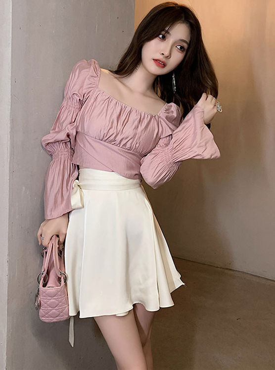 Pretty Backless Bowknot Puff Sleeve Blouse With A-Line Skirt3 Pretty Backless Bowknot Puff Sleeve Blouse with A-line Skirt 2