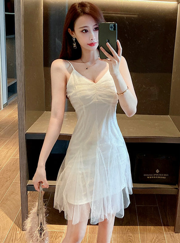 Pretty Fashion V-Neck Shining Gauze Fluffy Straps Dress5 Pretty Fashion V-neck Shining Gauze Fluffy Straps Dress 1