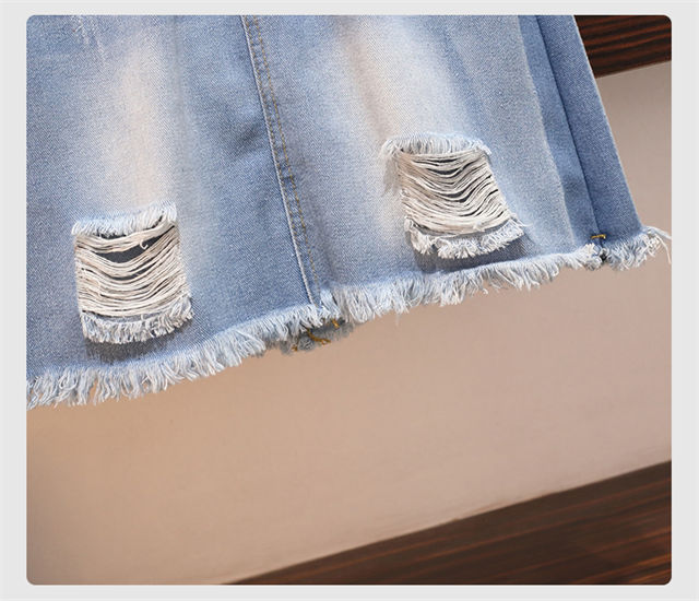 Pretty Korea V-Neck Flare Sleeve Flowers Dress With Denim Skirt Pretty Korea V-neck Flare Sleeve Flowers Dress with Denim Skirt 6