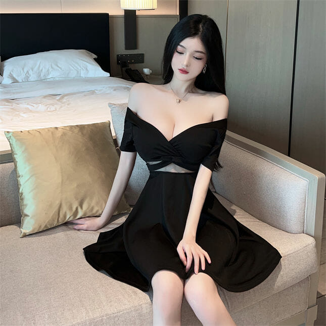 Pretty Sexy 3 Colors Gauze Splicing V-Neck Flouncing Dress3 Pretty Sexy 3 Colors Gauze Splicing V-neck Flouncing Dress 3