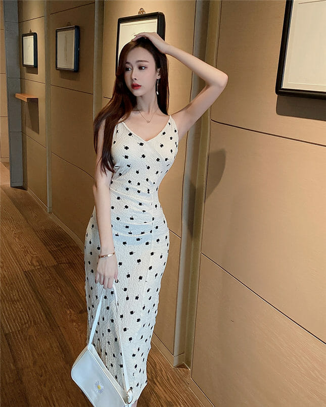 Pretty V-Neck Flowers Straps Slim Dress4 Pretty V-neck Flowers Straps Slim Dress 3