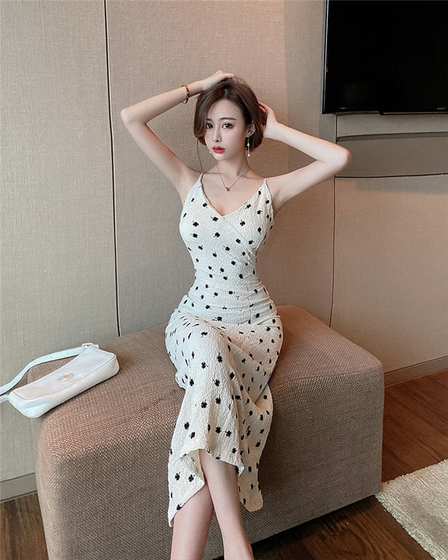 Pretty V-Neck Flowers Straps Slim Dress5 Pretty V-neck Flowers Straps Slim Dress 2