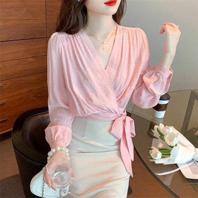 Pretty Women Tie Waist Pleated V-Neck Puff Sleeve Blouse Pretty Women Tie Waist Pleated V-neck Puff Sleeve Blouse 5