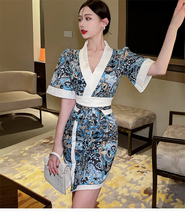 Retro 2 Colors Tie Waist V-Neck Kimono Dress3 Retro 2 Colors Tie Waist V-neck kimono Dress 4