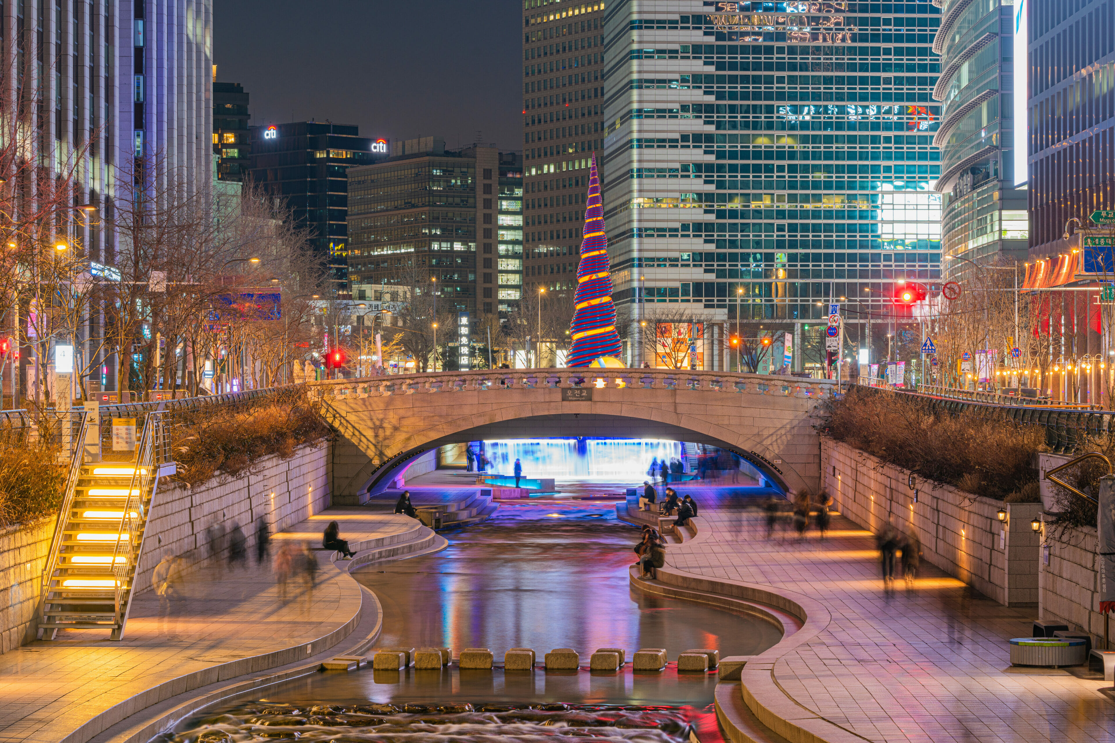 Seoul At Night - Best Views, Activities, Areas And More 49 Seoul at Night - Best Views, Activities, Areas and More 37