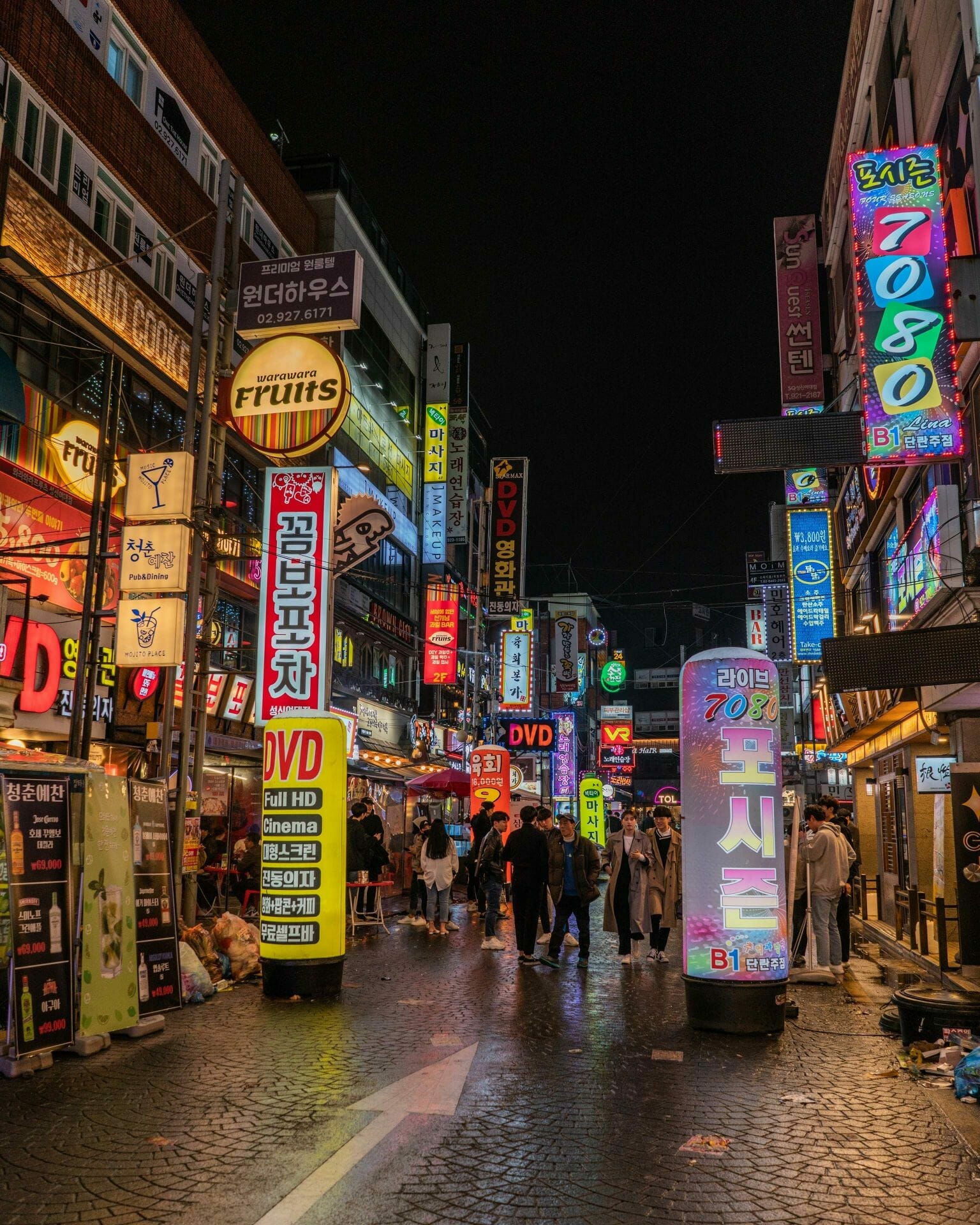 35 Photos That Will Make You Want To Visit Korea 17 Nightlife in Seoul