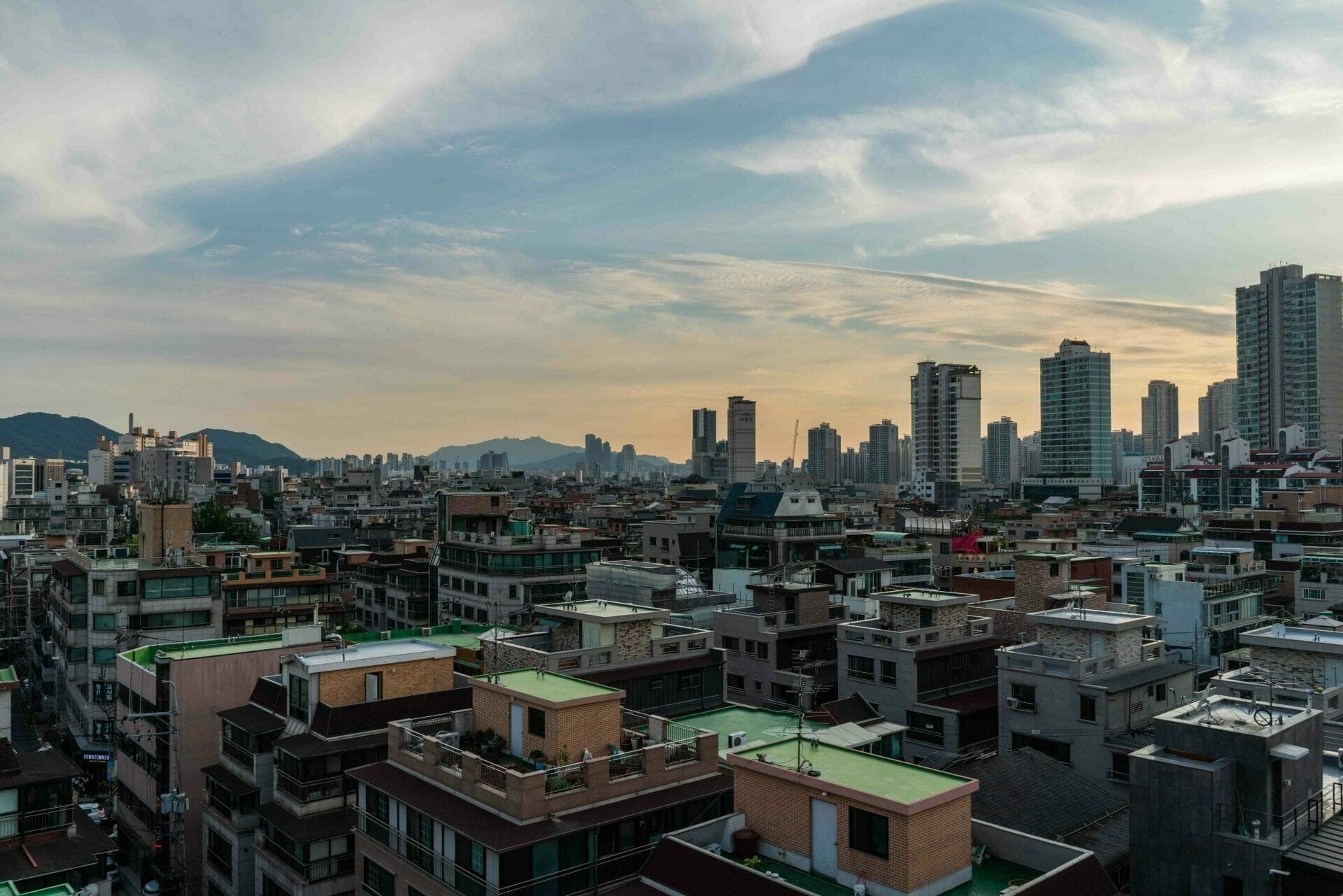 English Realtor In Seoul - Ziptoss 6 Cafe Seoulism View