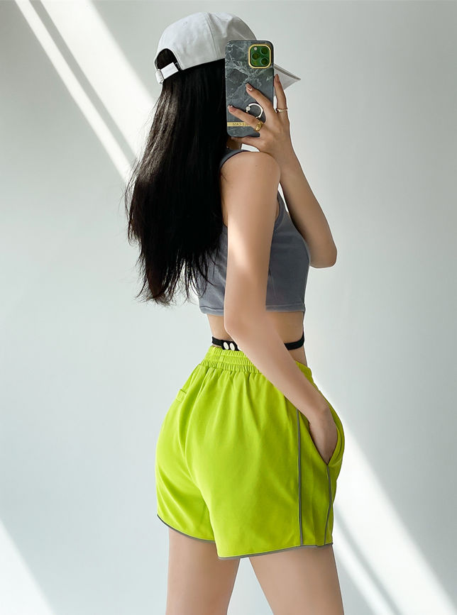 Sports Wear Short Camisole With Elastic Waist Hot Pants Sports Wear Short Camisole with Elastic Waist Hot Pants 5