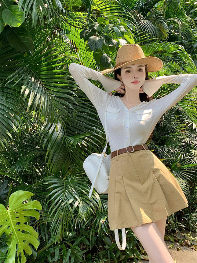Stylish Girl V-neck Long Sleeve T-shirt With Pleated A-line Skirt