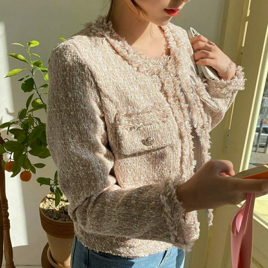 Kpop Fashion: 20+ Hottest Kpop Clothes And Idol Outfits 22 Kpop Fashion: 20+ Hottest Kpop Clothes and Idol Outfits 20